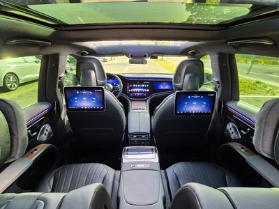 MERCEDES-BENZ EQS - 5