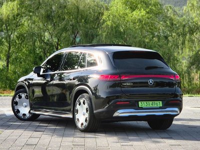 MERCEDES-BENZ EQS - 4