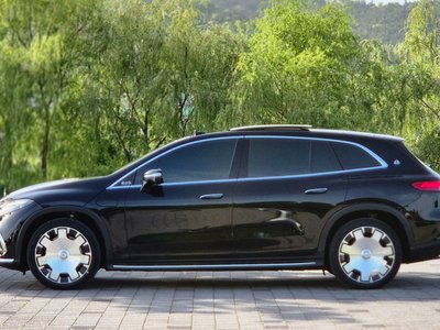 MERCEDES-BENZ EQS - 3