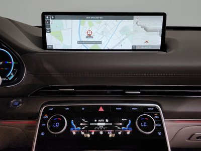 2022 Genesis GV80 thumbnail 19
