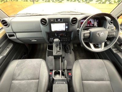 TOYOTA LAND CRUISER - 2