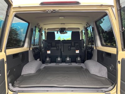 TOYOTA LAND CRUISER - 10