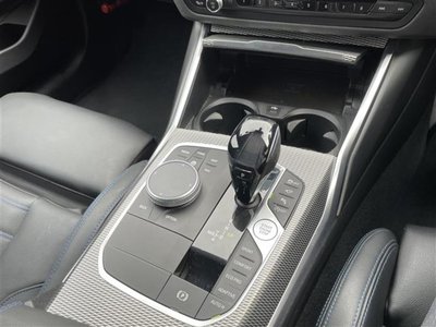 2021 BMW 3 SERIES photo 9