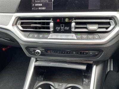 2021 BMW 3 SERIES photo 8