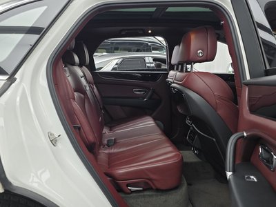 2020 Bentley BENTAYGA — миниатюра 11