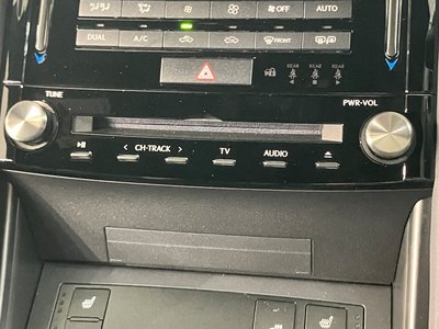 2023 Lexus IS — миниатюра 17
