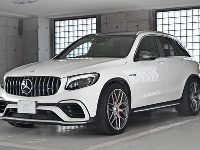 MERCEDES-BENZ GLC AMG - 5