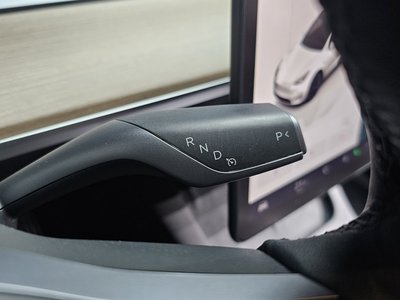 2023 Tesla MODEL Y — миниатюра 12