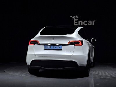 2023 Tesla MODEL Y — фото 4