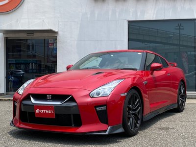 NISSAN GT-R