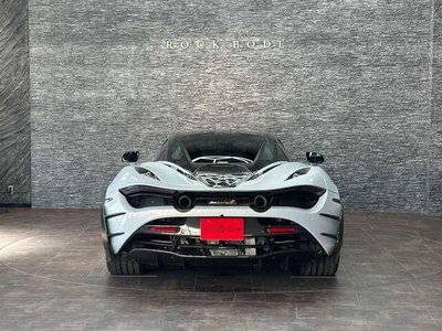 MCLAREN 720S - 8