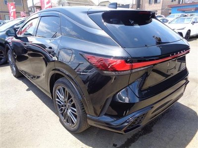 صورة 6 لـ 2023 Lexus RX