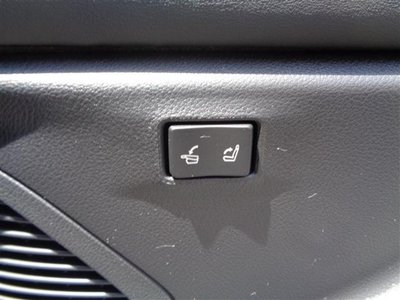 2023 Lexus RX thumbnail 17