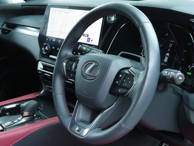 صورة مصغرة 25 لـ 2024 Lexus RX