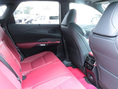 صورة مصغرة 27 لـ 2024 Lexus RX