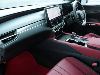 صورة مصغرة 33 لـ 2024 Lexus RX