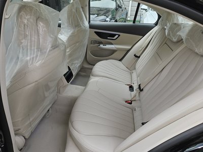 MERCEDES-BENZ E-CLASS - 9