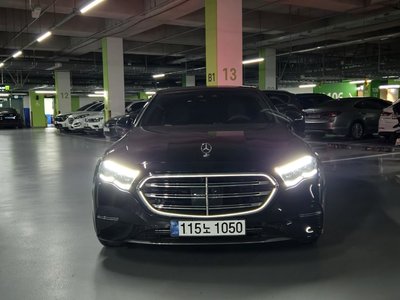 MERCEDES-BENZ E-CLASS - 1