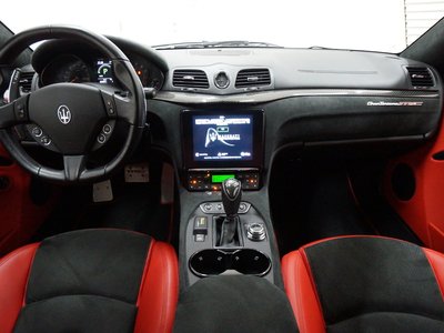 MASERATI GRANTURISMO - 10