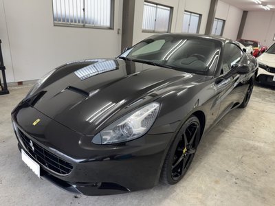 FERRARI CALIFORNIA - 1