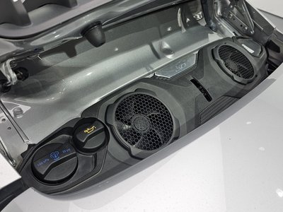 PORSCHE 911 - 7