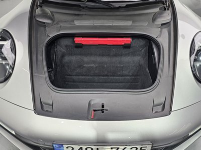 2023 Porsche 911 — миниатюра 20