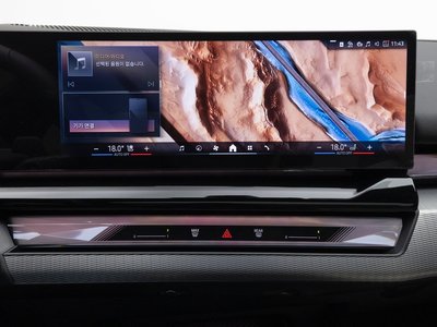 2025 BMW 5 SERIES 缩略图 17
