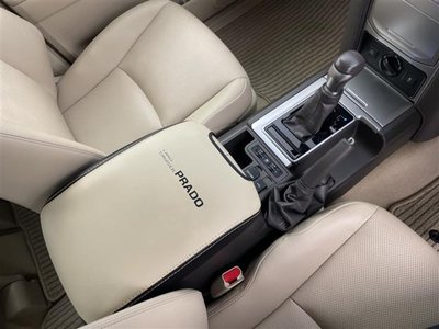 TOYOTA LAND CRUISER PRADO - 9