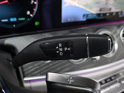 MERCEDES-BENZ E-CLASS - 9