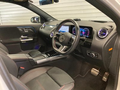 MERCEDES-BENZ GLA - 7