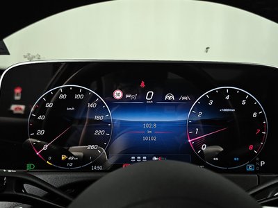 MERCEDES-BENZ E-CLASS - 8