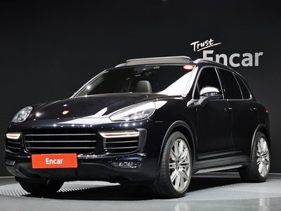 PORSCHE NEW CAYENNE