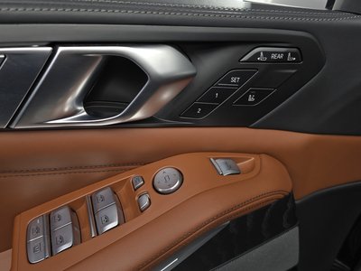 2022 BMW X7 缩略图 29