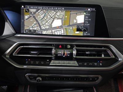 2022 BMW X7 缩略图 18