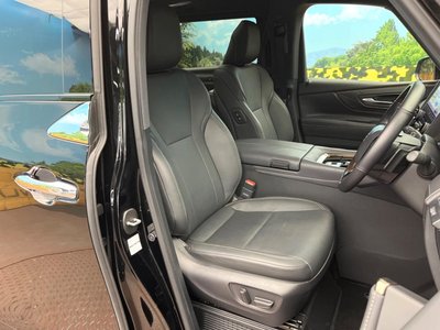 صورة 8 لـ 2025 Toyota ALPHARD