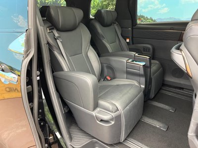 صورة 9 لـ 2025 Toyota ALPHARD