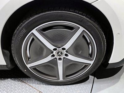 MERCEDES-BENZ EQE - 6