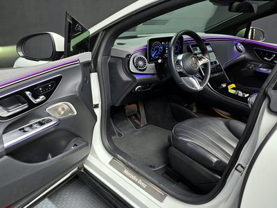 MERCEDES-BENZ EQE - 10