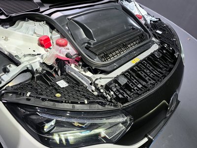 MERCEDES-BENZ EQE - 7