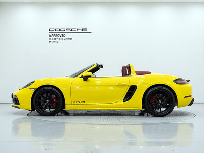 صورة 7 لـ 2024 Porsche 718