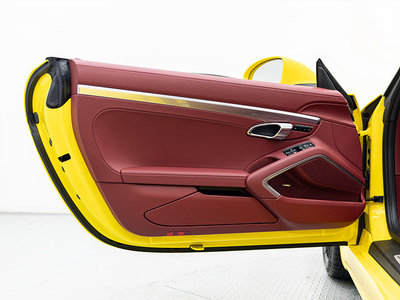 صورة مصغرة 18 لـ 2024 Porsche 718