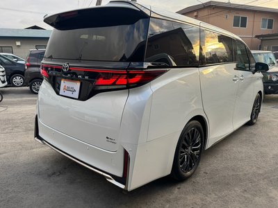 TOYOTA VELLFIRE - 4