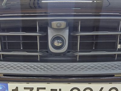 2022 Porsche MACAN photo 9