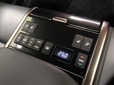 صورة مصغرة 12 لـ 2026 Toyota CROWN CROSSOVER