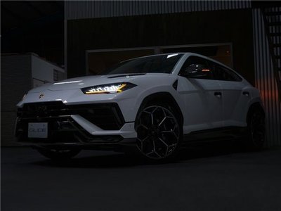 صورة 7 لـ 2024 Lamborghini URUS