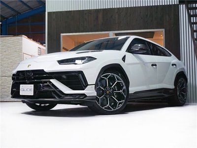 صورة 1 لـ 2024 Lamborghini URUS