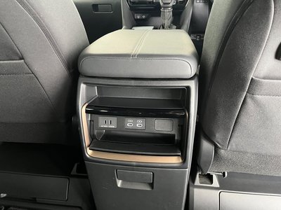 2025 TOYOTA ALPHARD — миниатюра 38
