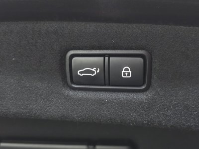 2019 Genesis G90 thumbnail 20