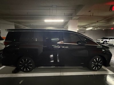 2025 Toyota ALPHARD photo 2