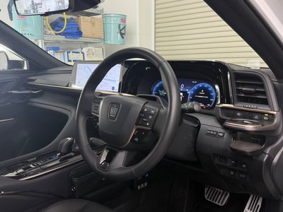 2025 Toyota CROWN SPORT photo 6